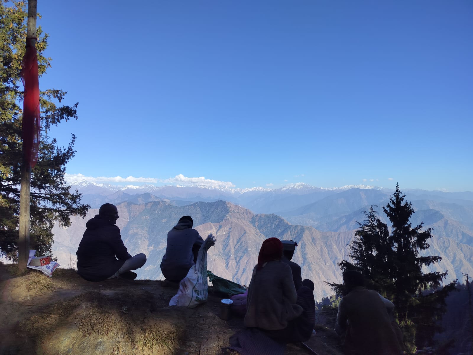 The trek to Tunga Mata Temple